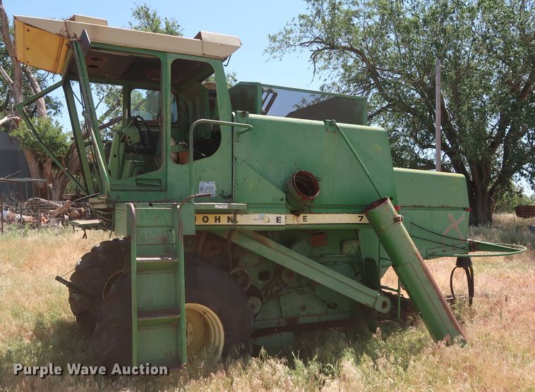 image for item GS9905 (3) John Deere combines