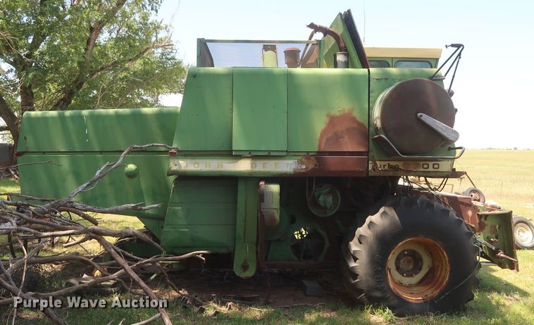 image for item GS9905 (3) John Deere combines