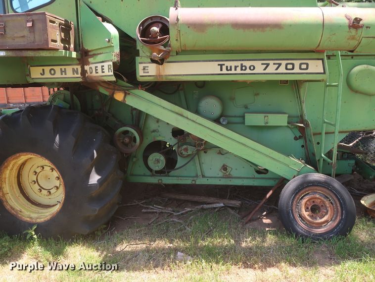 image for item GS9905 (3) John Deere combines