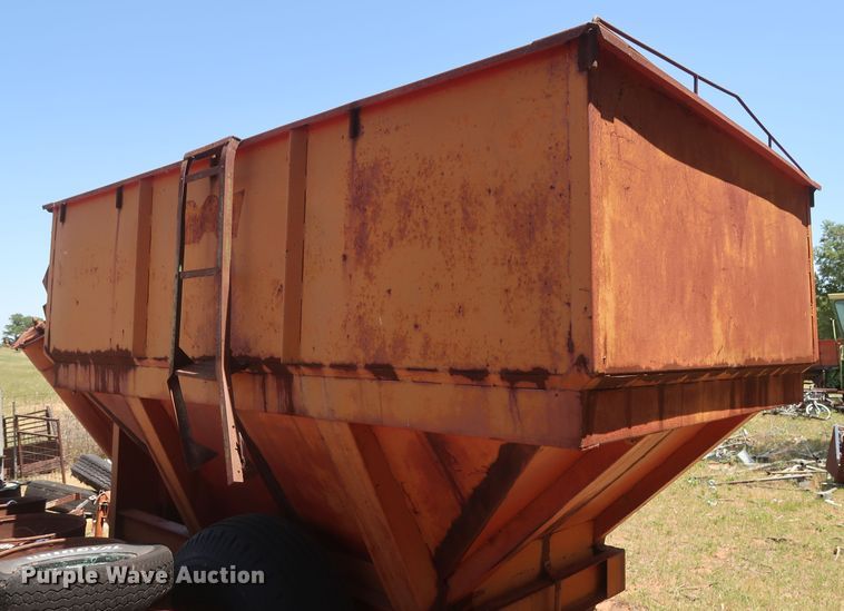 image for item GS9906 Grain cart