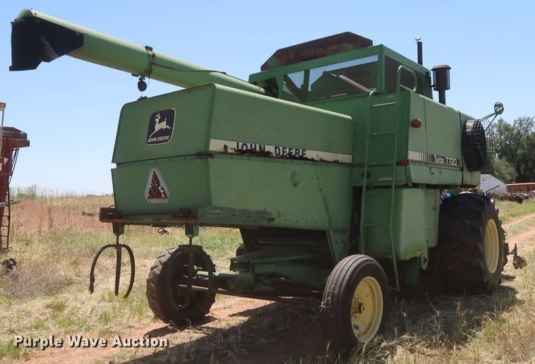 image for item GS9908 1981 John Deere 7720 Turbo combine