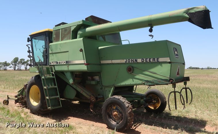 image for item GS9908 1981 John Deere 7720 Turbo combine