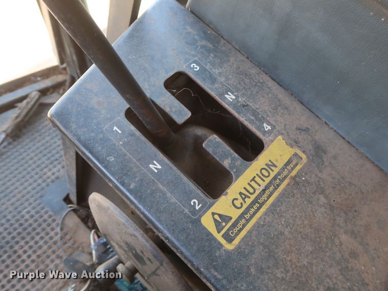 image for item GS9908 1981 John Deere 7720 Turbo combine