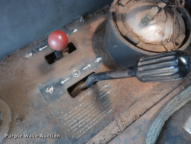 image for item GS9908 1981 John Deere 7720 Turbo combine