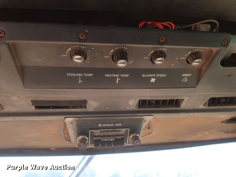 image for item GS9908 1981 John Deere 7720 Turbo combine