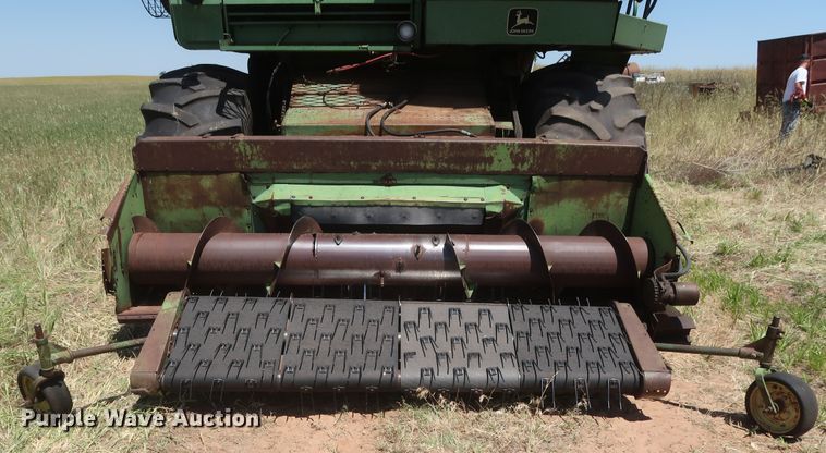 image for item GS9908 1981 John Deere 7720 Turbo combine