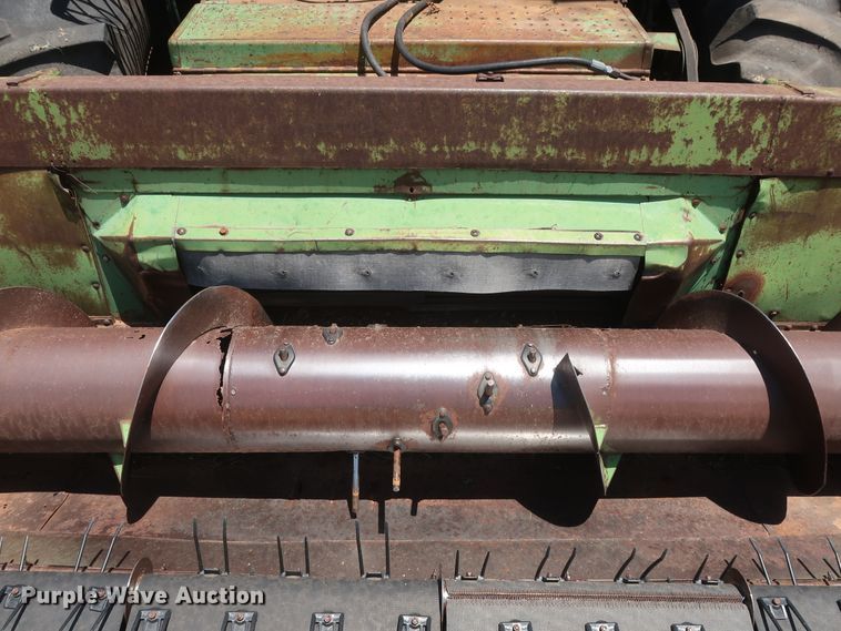 image for item GS9908 1981 John Deere 7720 Turbo combine