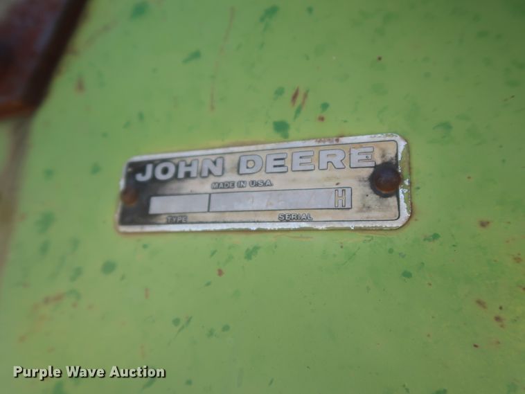 image for item GS9908 1981 John Deere 7720 Turbo combine