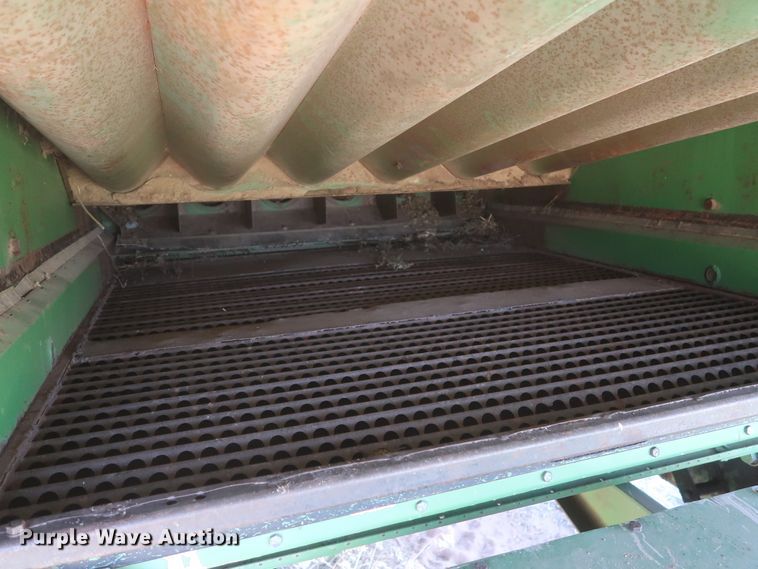 image for item GS9908 1981 John Deere 7720 Turbo combine