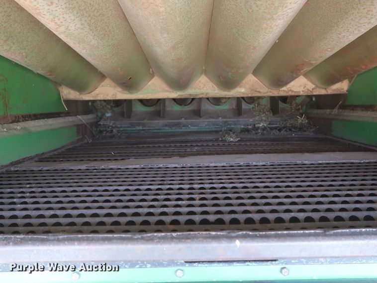 image for item GS9908 1981 John Deere 7720 Turbo combine