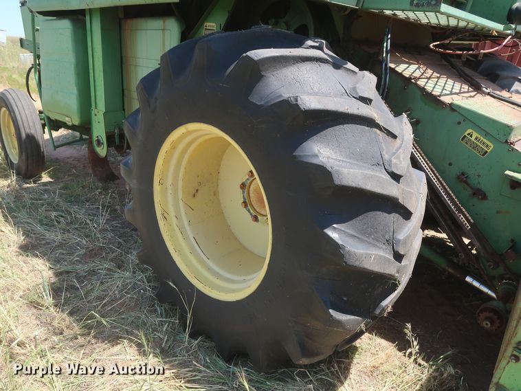 image for item GS9908 1981 John Deere 7720 Turbo combine