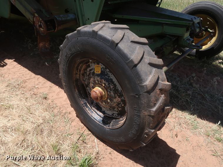 image for item GS9908 1981 John Deere 7720 Turbo combine