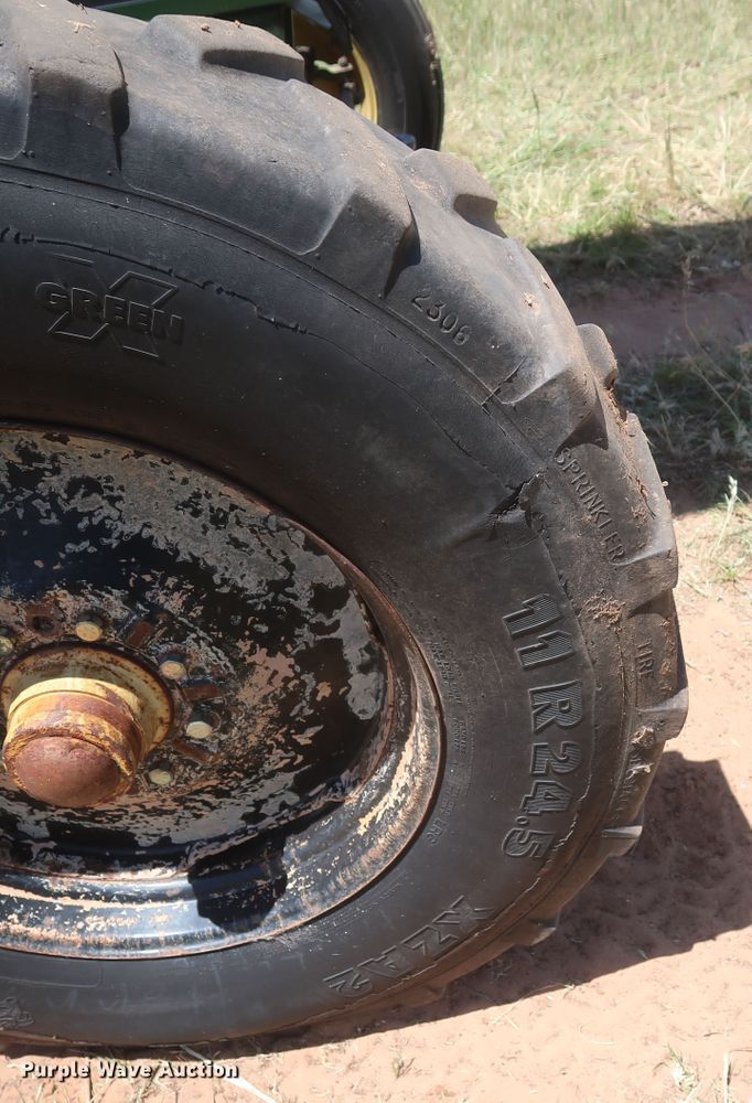 image for item GS9908 1981 John Deere 7720 Turbo combine