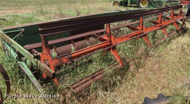 image for item GS9908 1981 John Deere 7720 Turbo combine