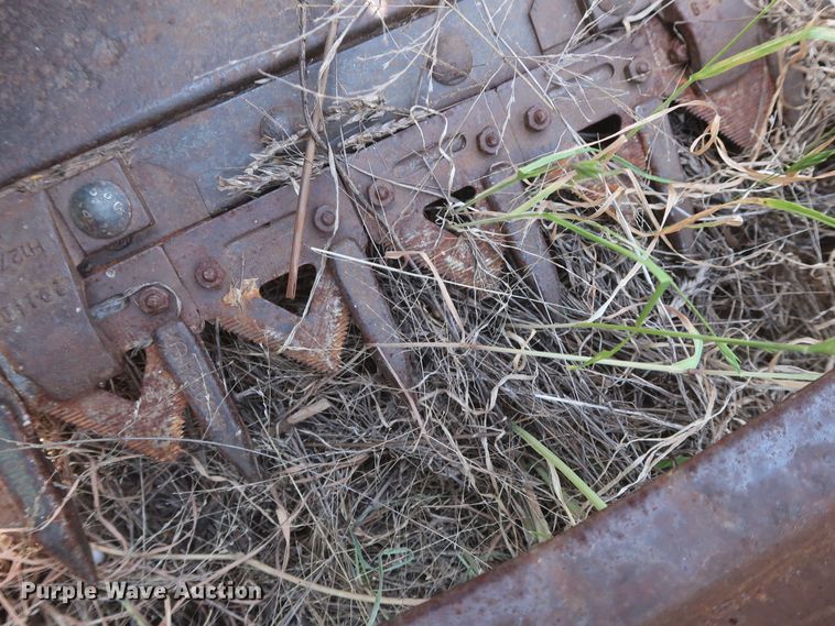 image for item GS9908 1981 John Deere 7720 Turbo combine