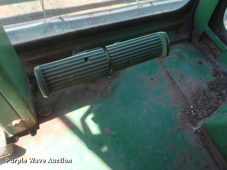 image for item GS9912 John Deere 7700 Turbo combine