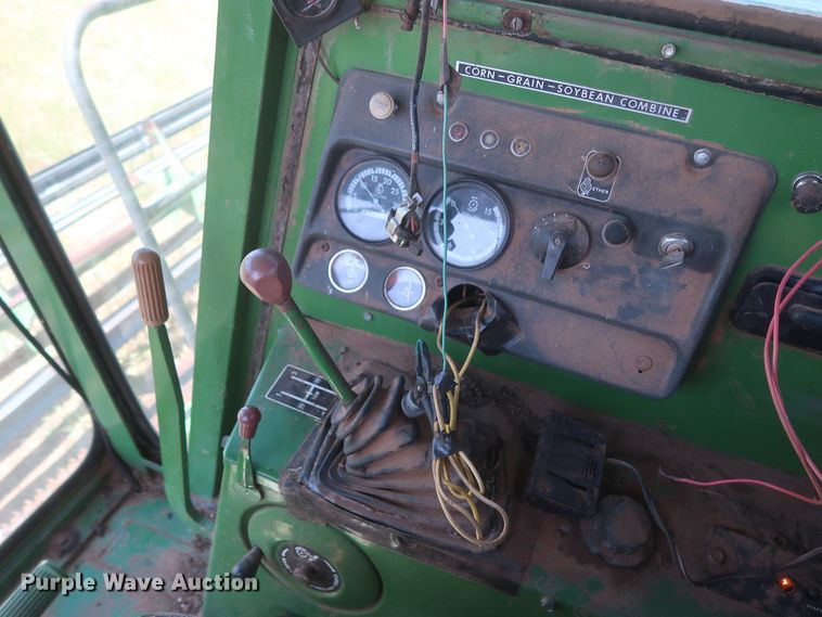 image for item GS9912 John Deere 7700 Turbo combine