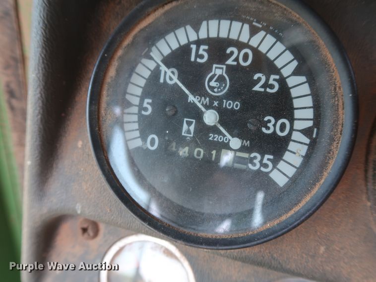 image for item GS9912 John Deere 7700 Turbo combine