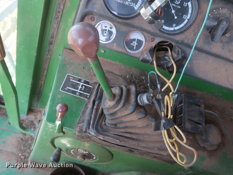 image for item GS9912 John Deere 7700 Turbo combine