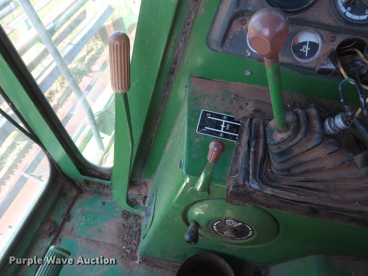 image for item GS9912 John Deere 7700 Turbo combine