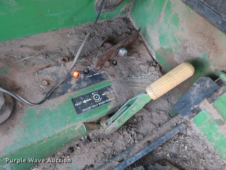 image for item GS9912 John Deere 7700 Turbo combine