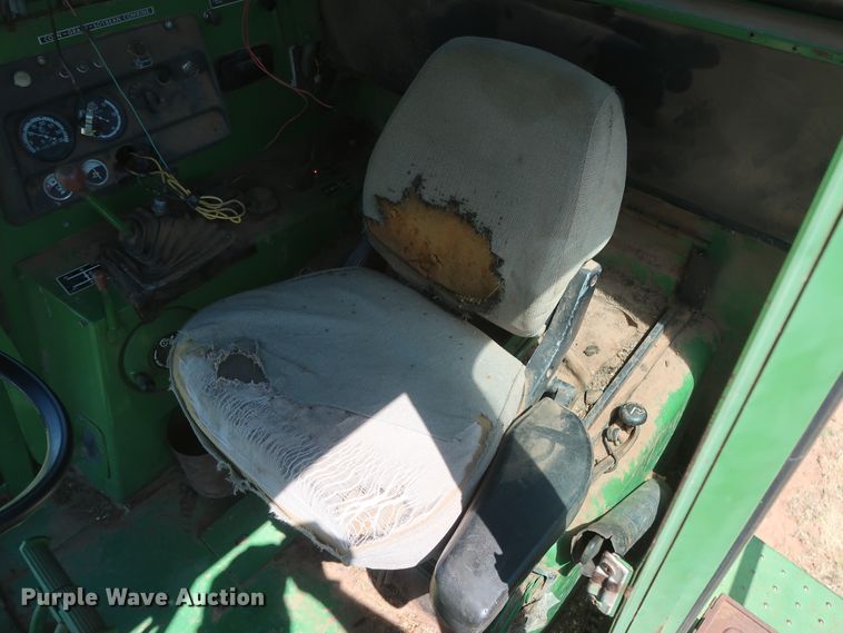 image for item GS9912 John Deere 7700 Turbo combine
