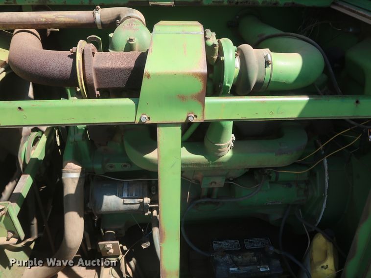 image for item GS9912 John Deere 7700 Turbo combine