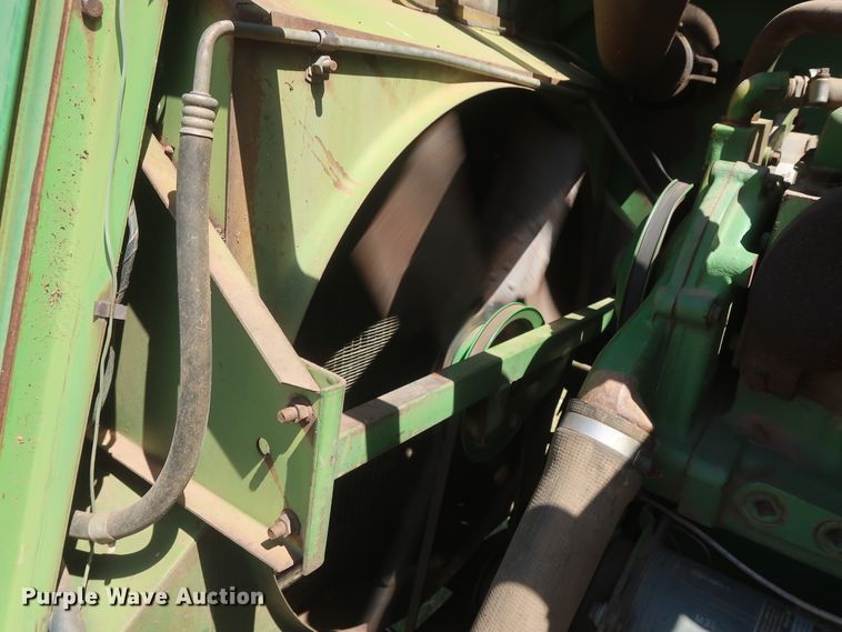 image for item GS9912 John Deere 7700 Turbo combine