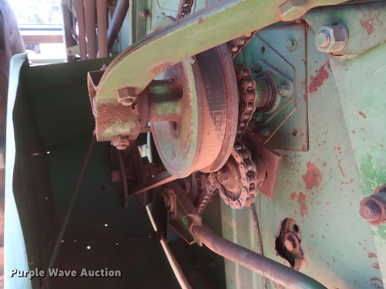 image for item GS9912 John Deere 7700 Turbo combine