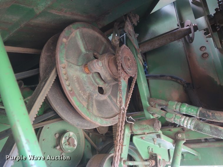 image for item GS9912 John Deere 7700 Turbo combine