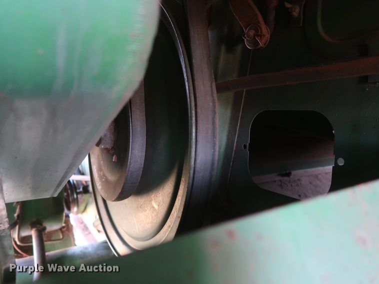 image for item GS9912 John Deere 7700 Turbo combine