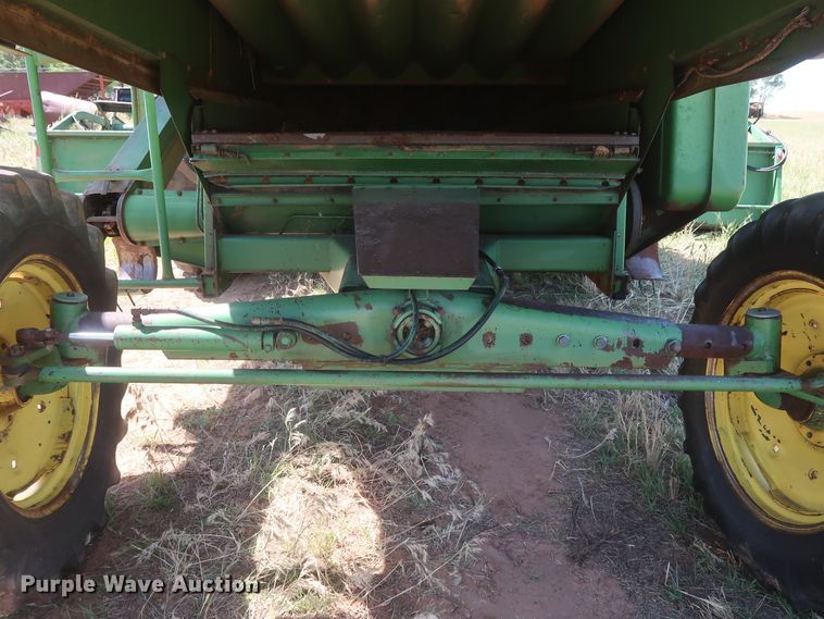 image for item GS9912 John Deere 7700 Turbo combine