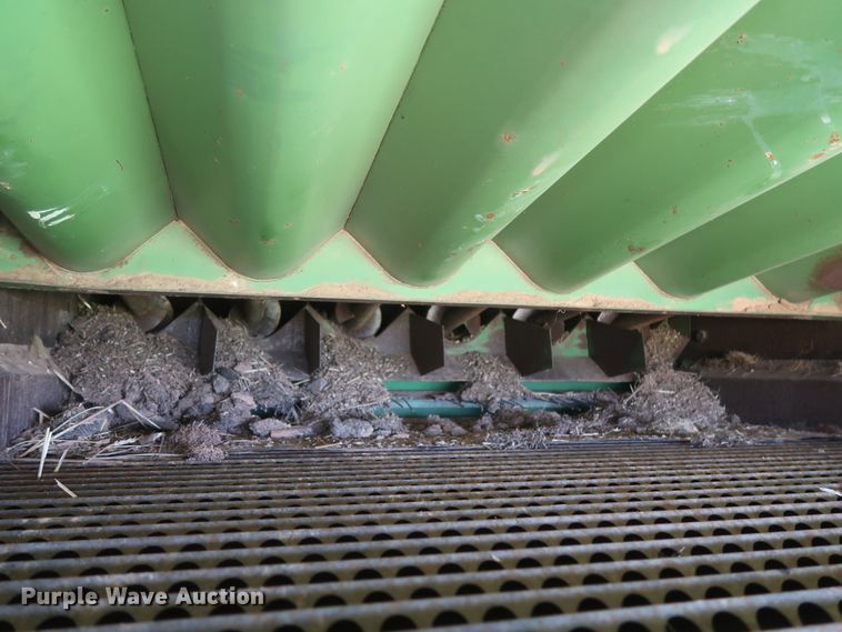 image for item GS9912 John Deere 7700 Turbo combine