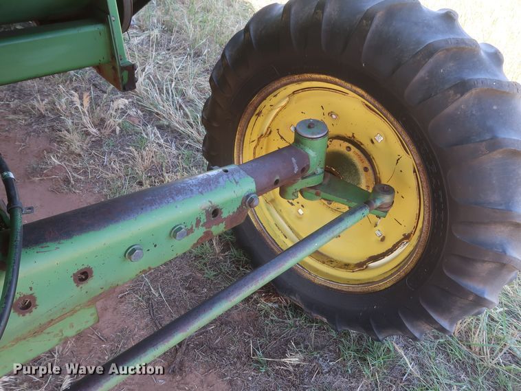 image for item GS9912 John Deere 7700 Turbo combine