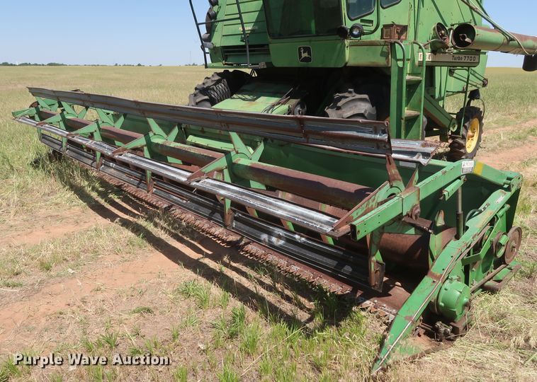 image for item GS9912 John Deere 7700 Turbo combine