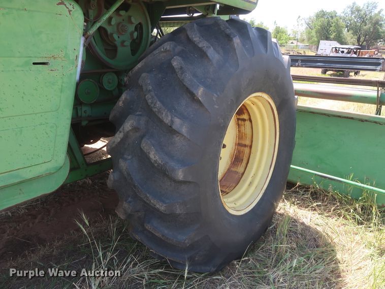 image for item GS9912 John Deere 7700 Turbo combine