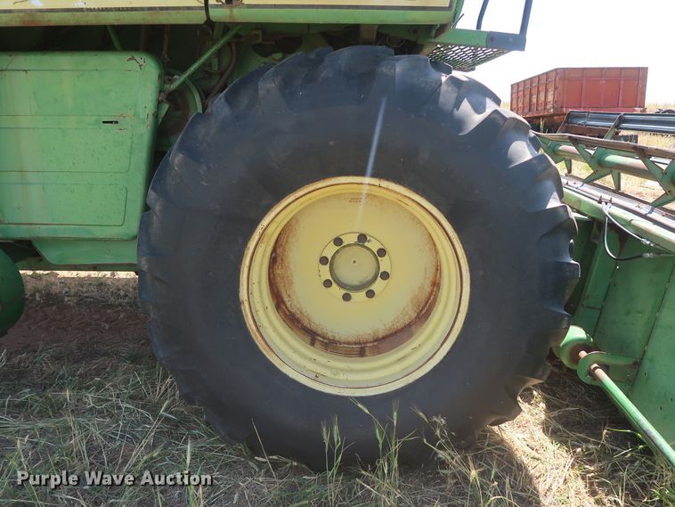 image for item GS9912 John Deere 7700 Turbo combine