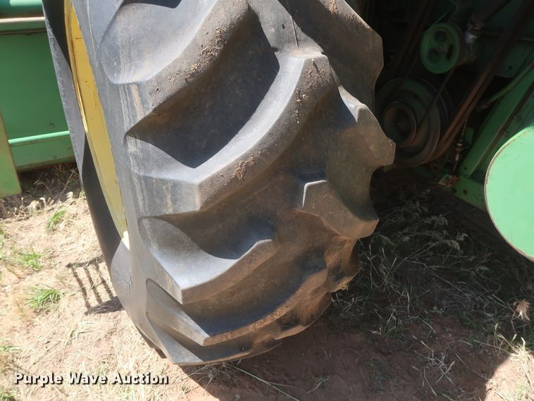 image for item GS9912 John Deere 7700 Turbo combine