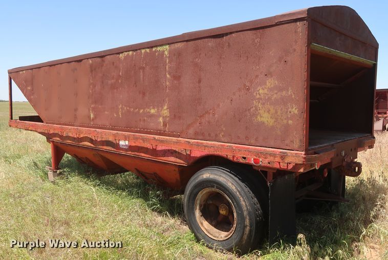 image for item GS9914 Hereford double hopper bottom grain trailer