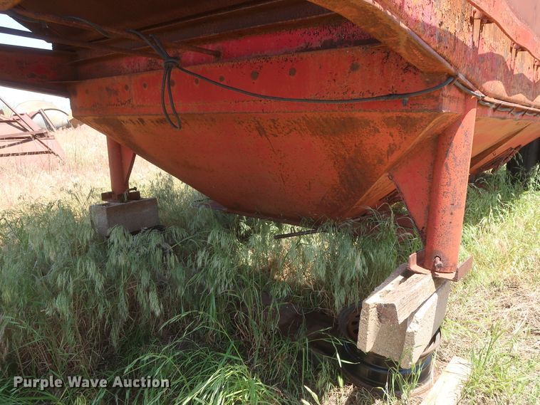 image for item GS9914 Hereford double hopper bottom grain trailer
