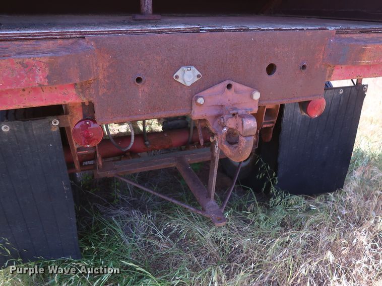 image for item GS9914 Hereford double hopper bottom grain trailer