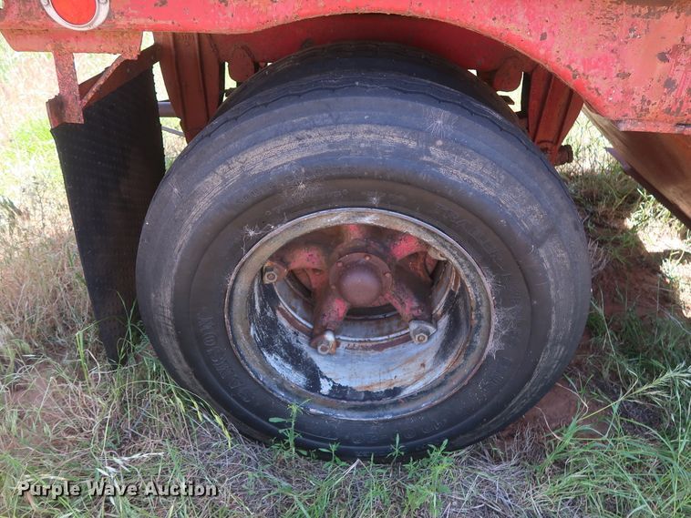 image for item GS9914 Hereford double hopper bottom grain trailer
