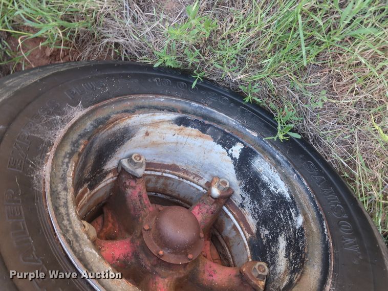 image for item GS9914 Hereford double hopper bottom grain trailer