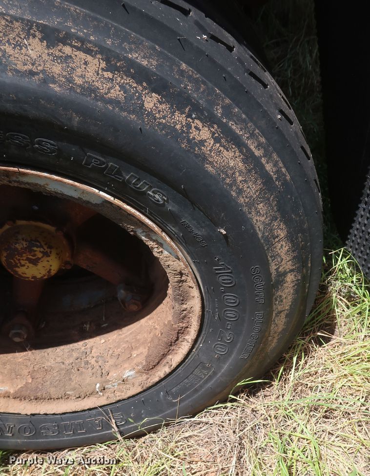 image for item GS9914 Hereford double hopper bottom grain trailer