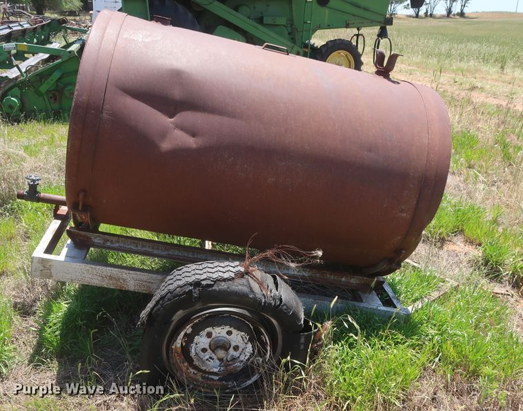 image for item GS9915 Willbron Bros tank trailer