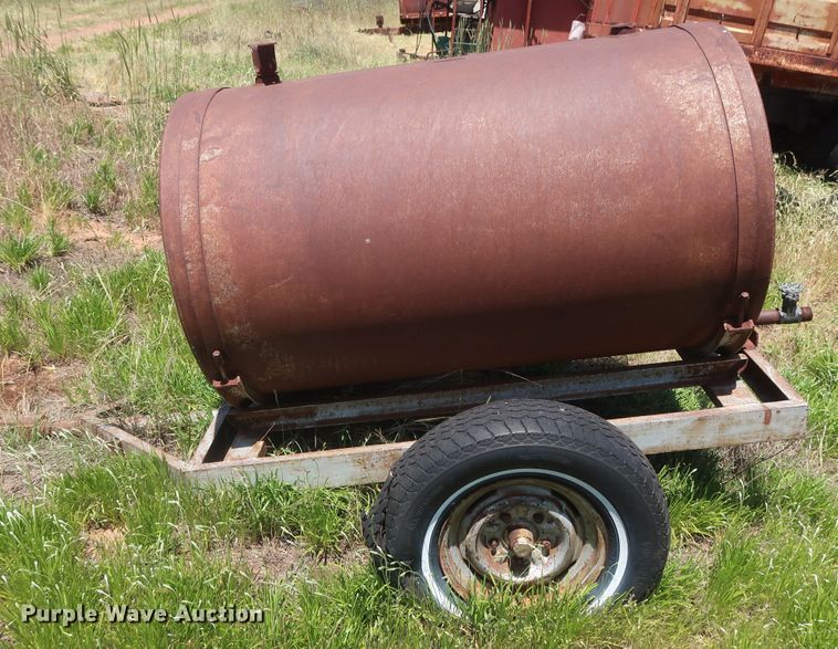 image for item GS9915 Willbron Bros tank trailer