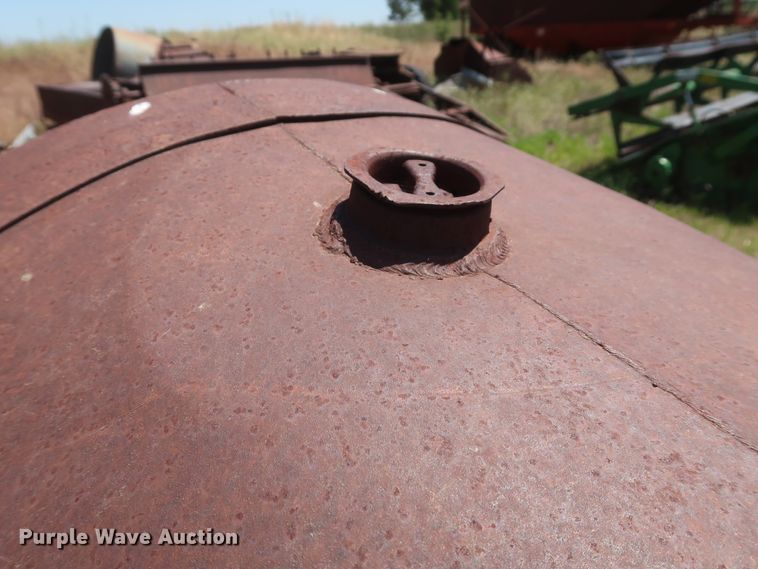 image for item GS9915 Willbron Bros tank trailer