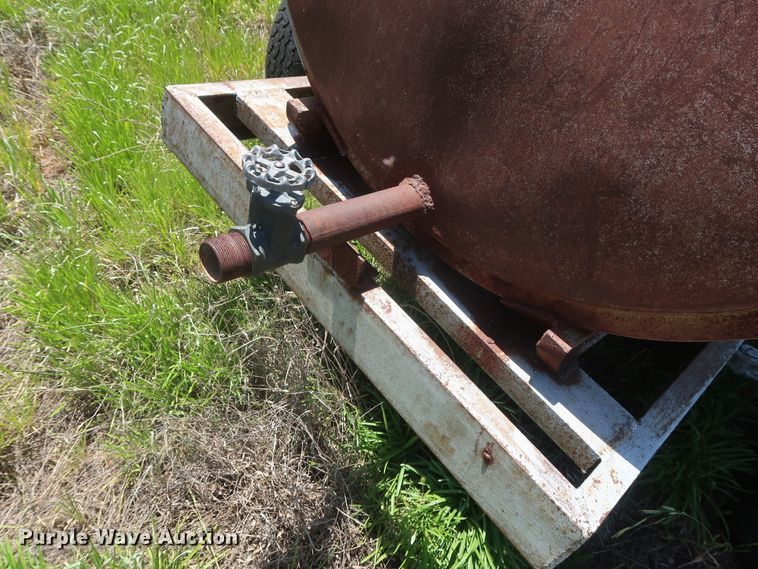 image for item GS9915 Willbron Bros tank trailer