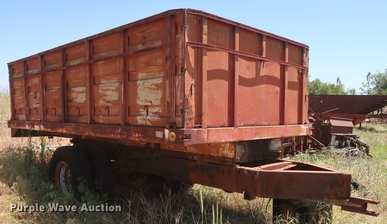 image for item GS9916 Dump trailer