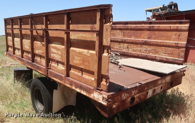 image for item GS9916 Dump trailer